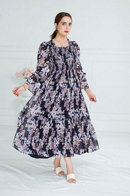 NAVYBLUE SQAURISH FLORAL