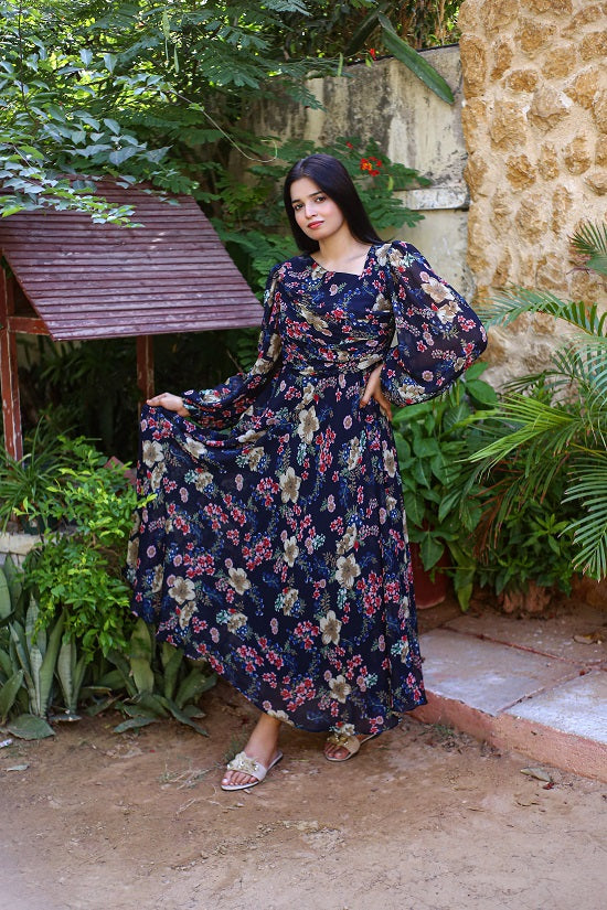 FLIRTY NAVYBLUE FLORAL