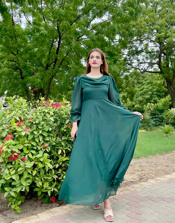 FLOWY GREEN DRESS