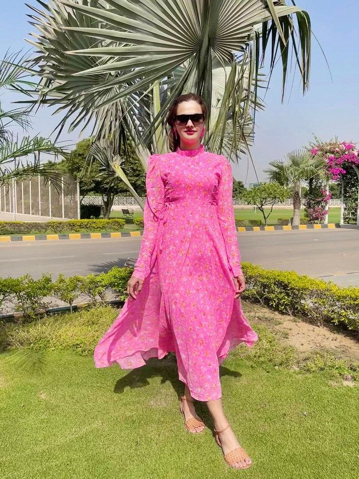 SHOCKING KNOT DRESS