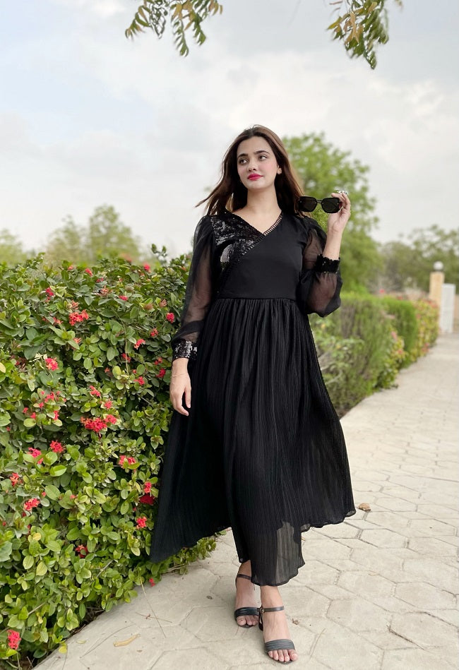 BLACK ULTIMATE CATCHY DRESS