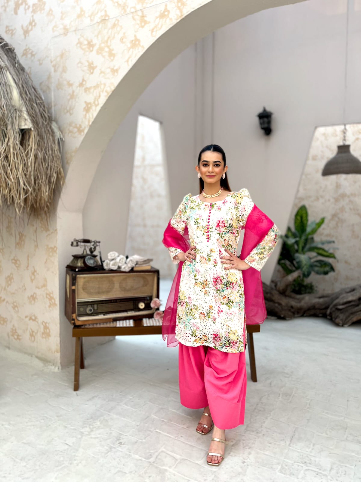FARSHI FLAMINGO CUTWORK DRESS