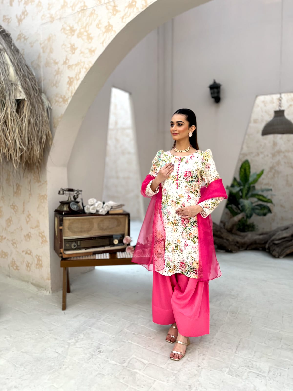 FARSHI FLAMINGO CUTWORK DRESS