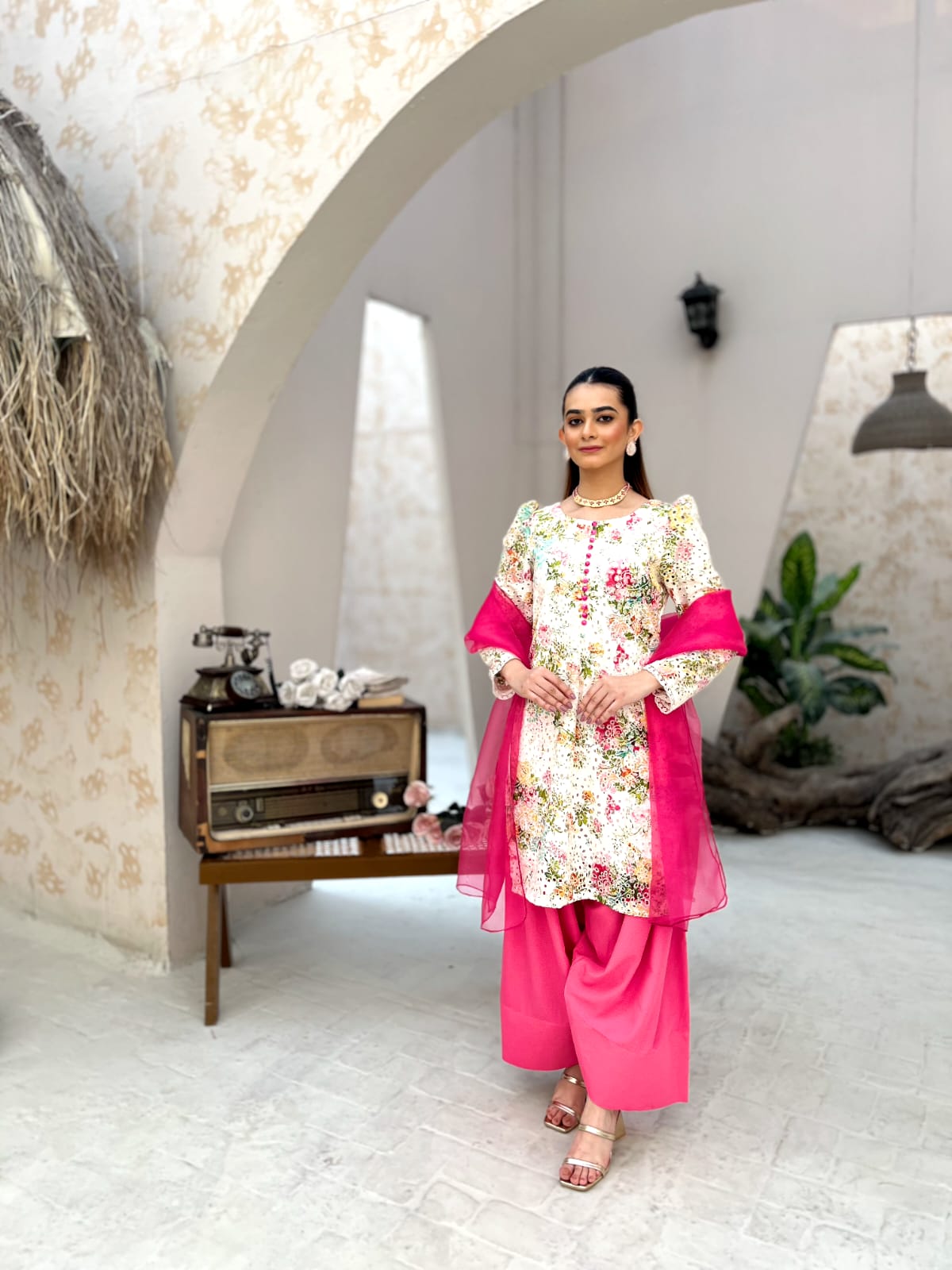 FARSHI FLAMINGO CUTWORK DRESS