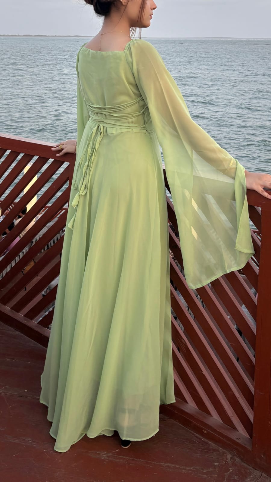PASTEL GREEN FLIRTY LONG SLEEVES DRESS