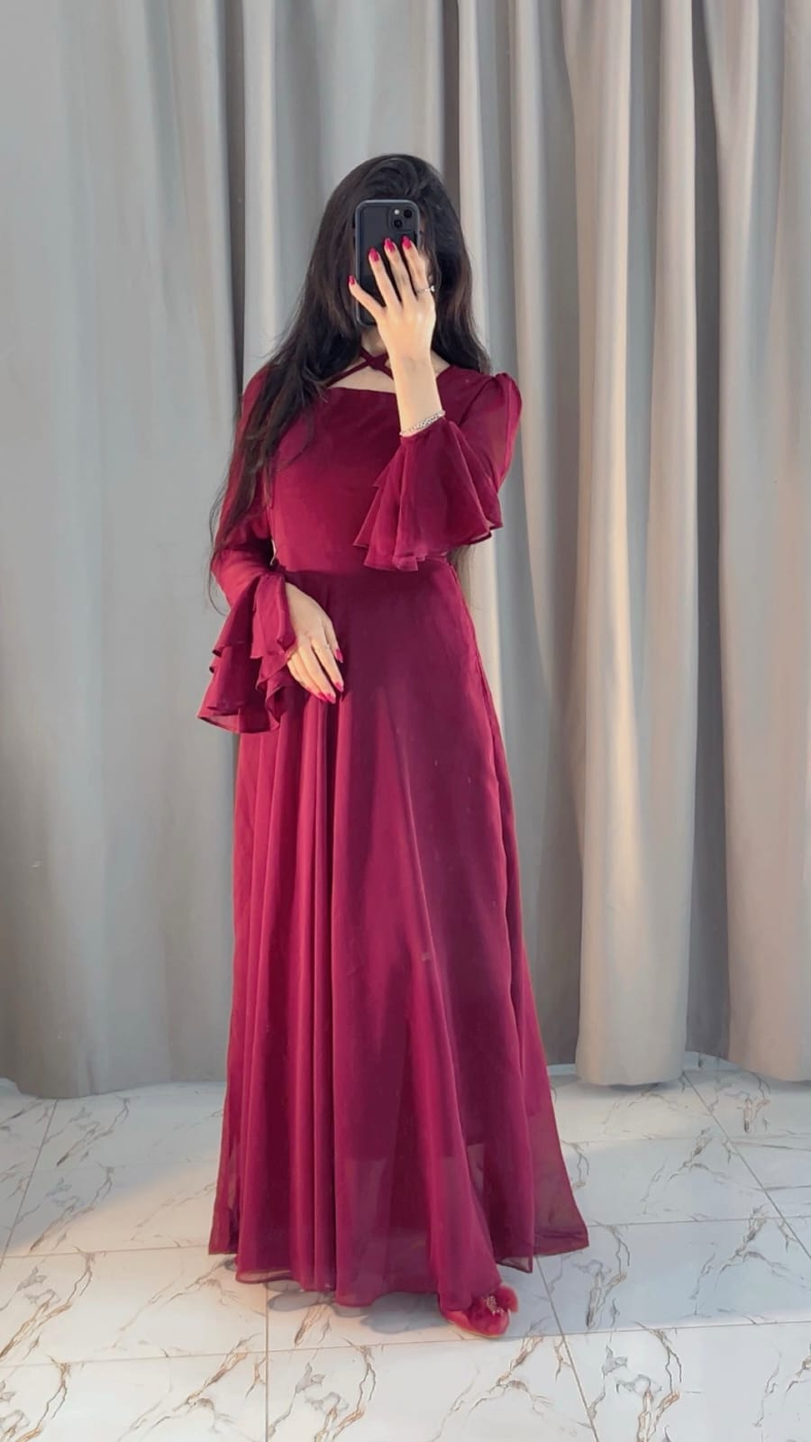 MAROON CHIFFON EVENING GOWN WITH RUFFLED PUFF SLEEVES