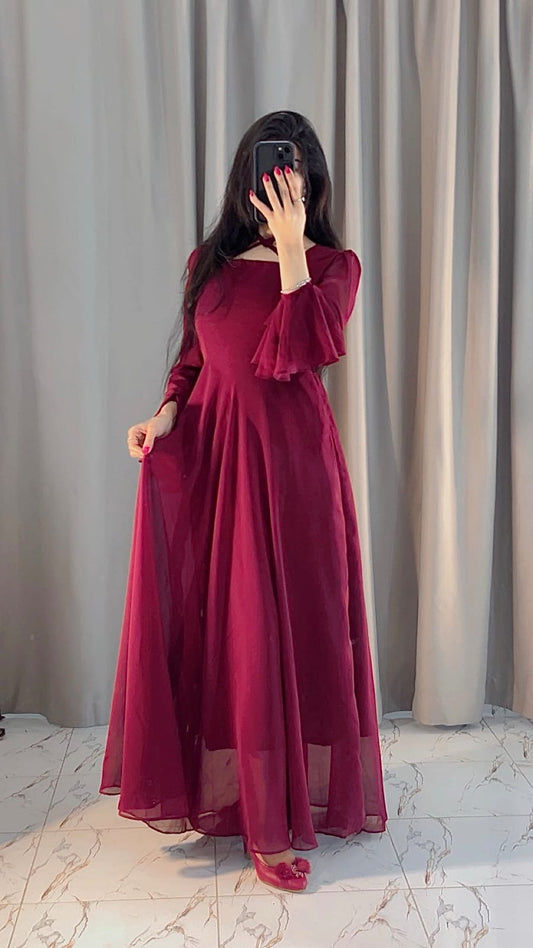 MAROON CHIFFON EVENING GOWN WITH RUFFLED PUFF SLEEVES