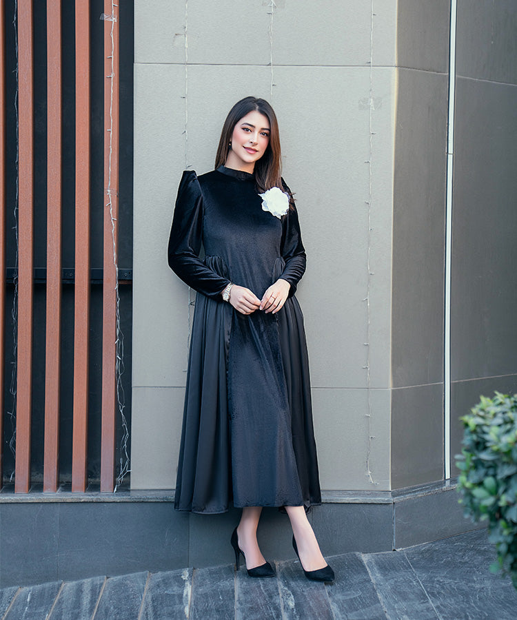 BLACK VELVET DRESS